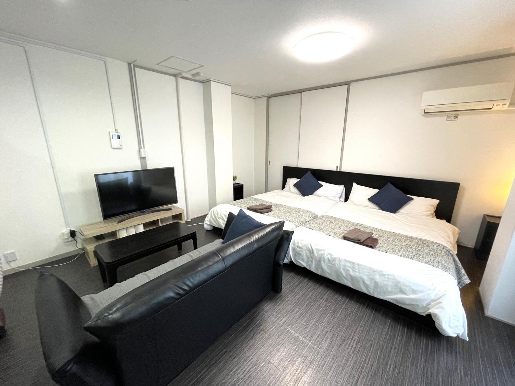 Fuji Heights Hotel Osaka Bagian luar foto