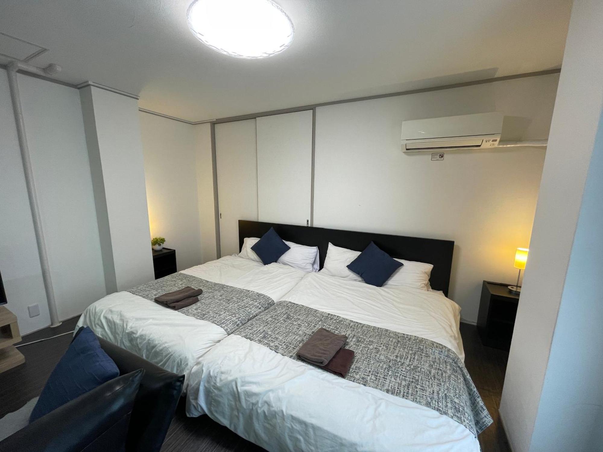Fuji Heights Hotel Osaka Bagian luar foto